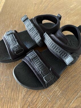 Zara Kids Black Hook-and-Loop Sport Sandals